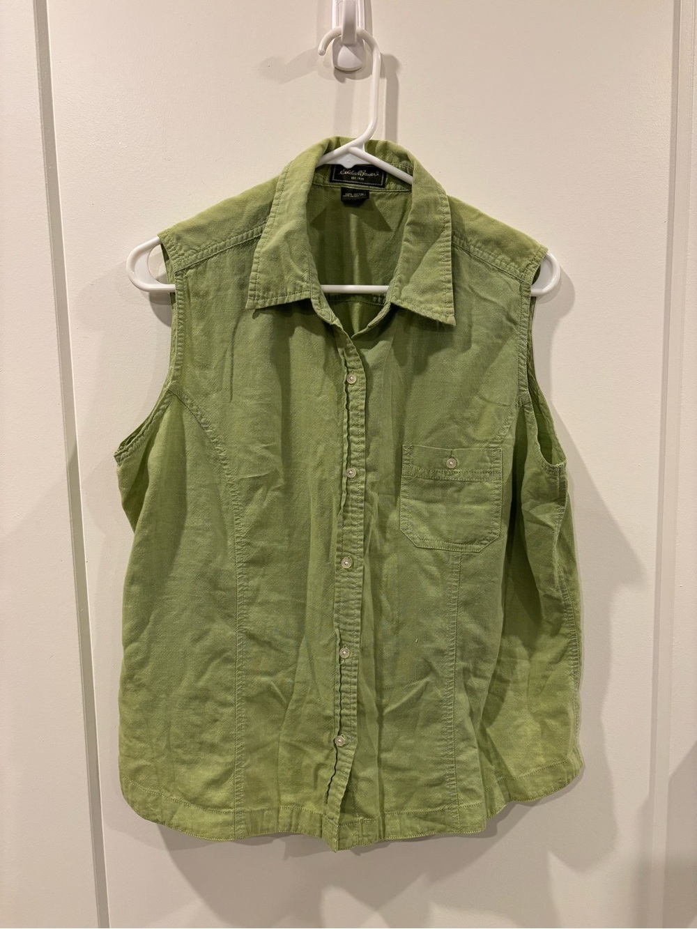 Eddie Bauer Sleeveless Button-Down Shirt - Light Green
